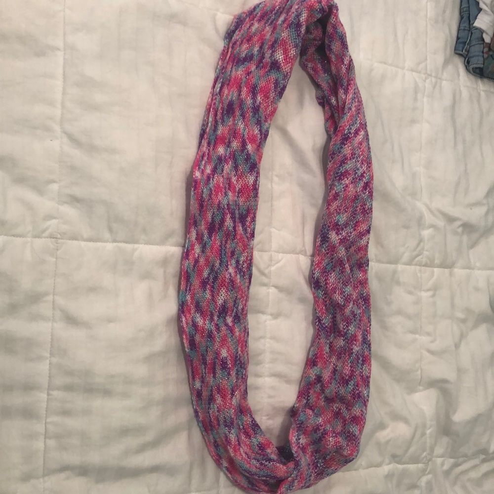 Colorful scarf - Picture 2 of 4